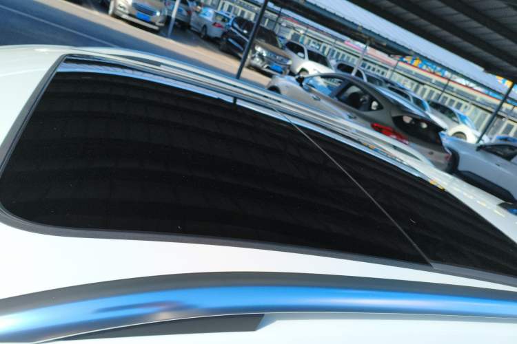 Used Volkswagen T-ROC 2024 300TSI DSG Two-Wheel-Drive Chen Guang Edition