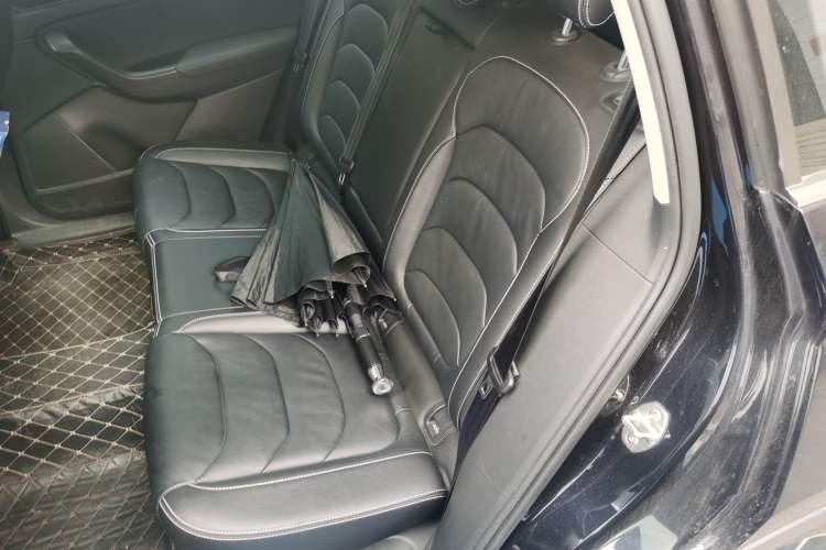 Used Skoda Kodiaq 2019 Facelifted TSI330 5-Seater Two-Wheel-Drive Luxury Enjoyment Edition China VI Standard
