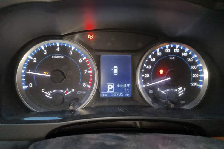 Used Toyota Highlander 2018 2.0T Two-Wheel Drive Elite Version 5 Seats China VI Standard