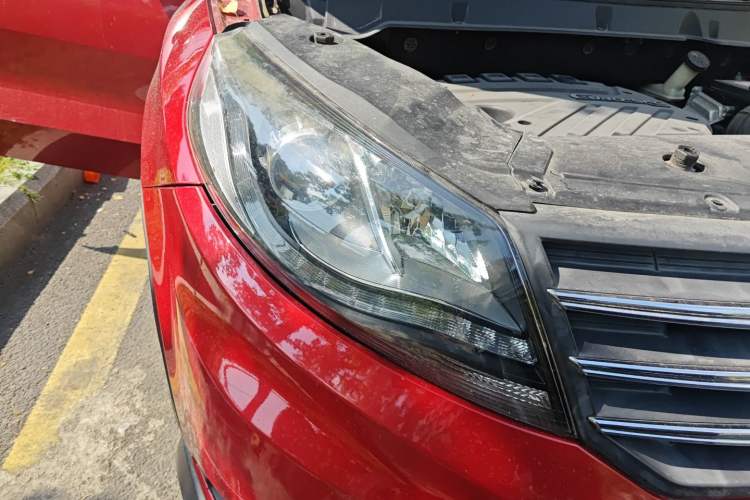 Used Dongfeng Fengon 580 2016 1.5T Manual Luxury Edition
