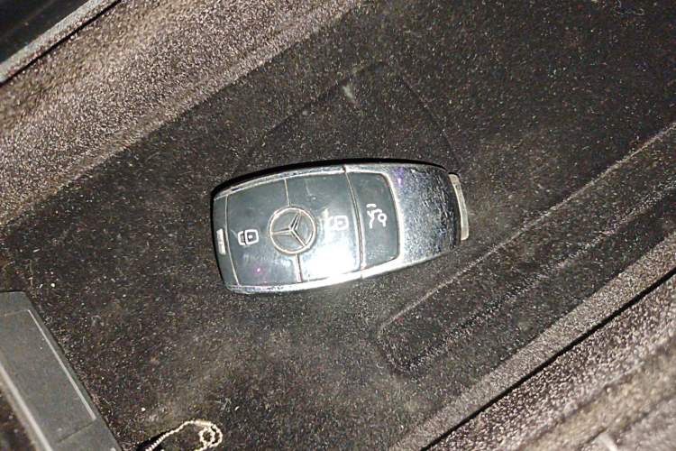 Used Mercedes-Benz S-Class 2017 S 320 L Business Model Interior 1