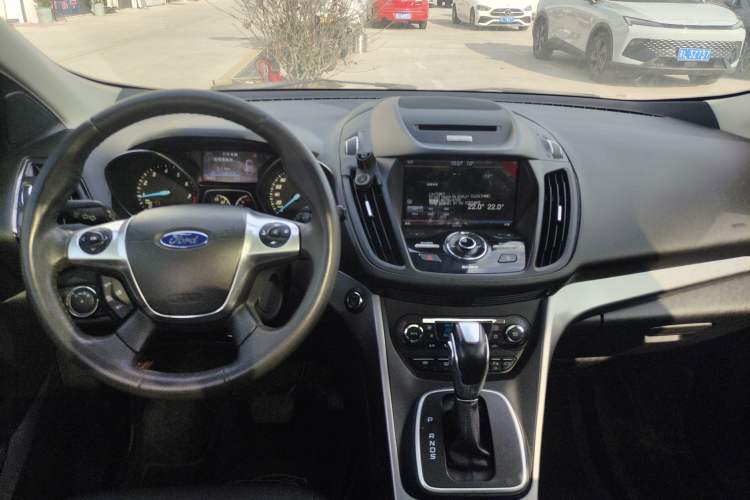 Used Ford Kuga 2015 2.0L GTDi Four-Wheel Drive Prestige Model
