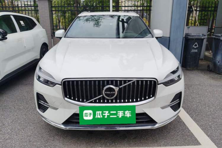 Used Volvo XC60 New Energy 2025 Plug-in Hybrid Long-Range All-Wheel Drive Smart Luxury Edition Front