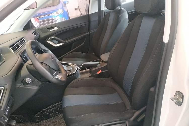 Used Peugeot 308 2018 230THP Automatic Luxury Edition Left Front Seat