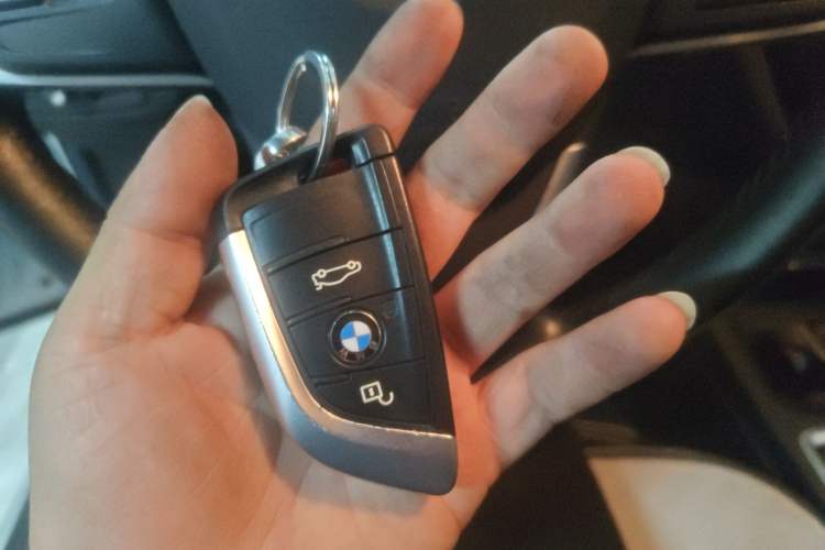 Used BMW 1 Series 2020 120i Fashion Model Vehicle Key
