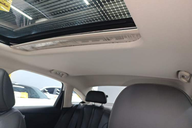 Used Roewe D7 2025 DMH 125km World Champion Edition Headliner