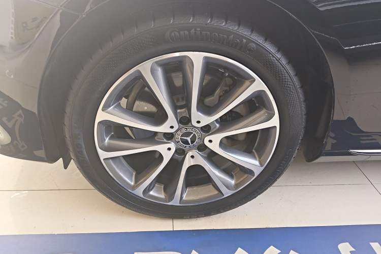 Used Mercedes-Benz E-Class 2018 Facelift E 200 L 4MATIC