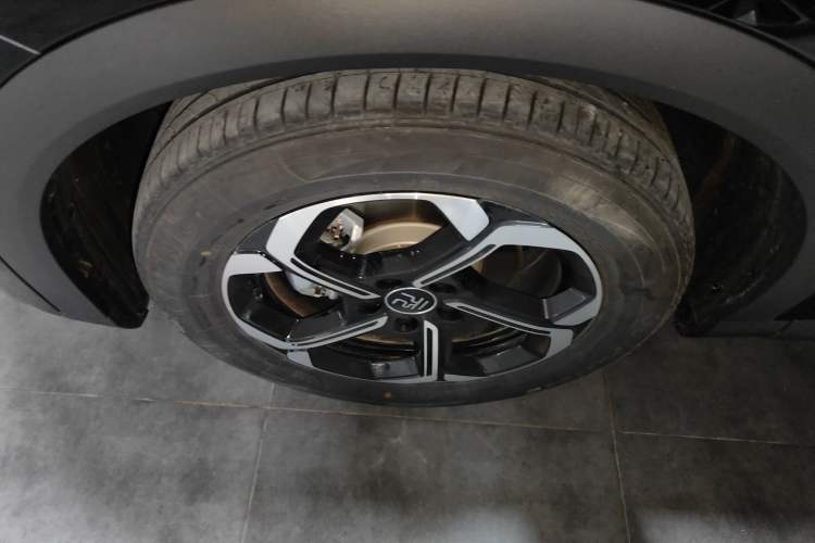 Used BYD Yuan PLUS 2025 Intelligent Driving Version 430 KM Beyond-Range Edition Exterior 4