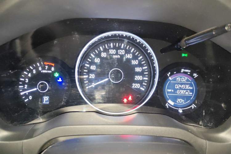 Used Honda Vezel 2020 1.5L CVT Pioneer Edition