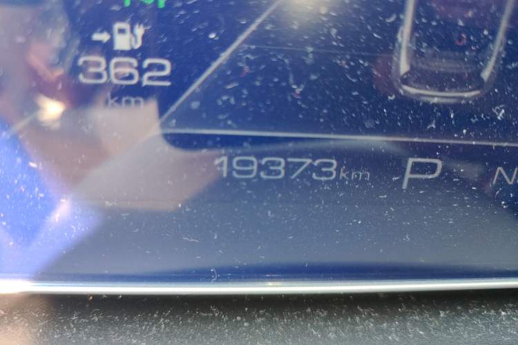 Used ORA Good Cat 2023 401 km Standard Range Luxury Version Lithium Iron Phosphate Odometer Close Up