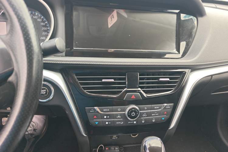 Used Venucia T90 2017 2.0L CVT Smart Edition