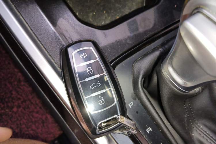 Used Haval H6 2017 Blue Label 1.5T Automatic Two-Wheel Drive ZhiShang Model Vehicle Key