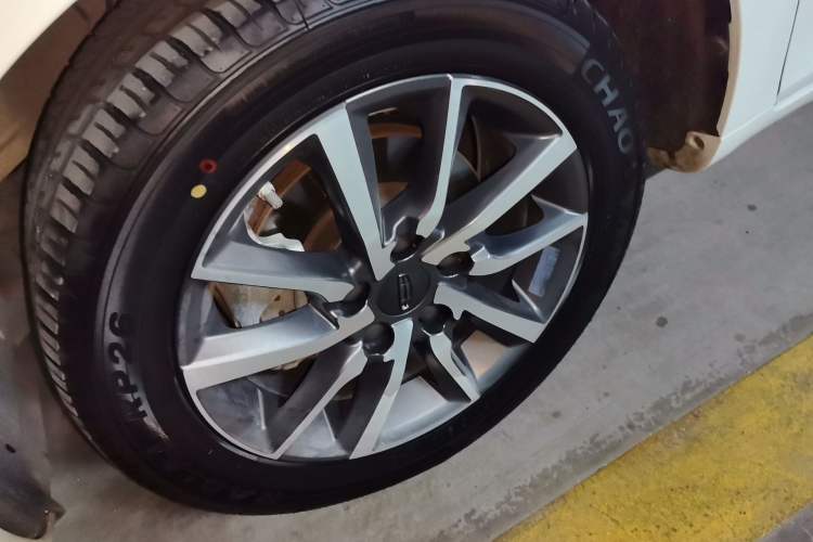 Used Geely Auto Emgrand 2020 1.5L CVT Upward Version
