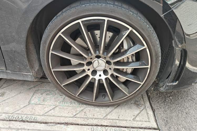 Used Mercedes-Benz A AMG 2022 AMG A 35 4MATIC Right Front Wheel Hub