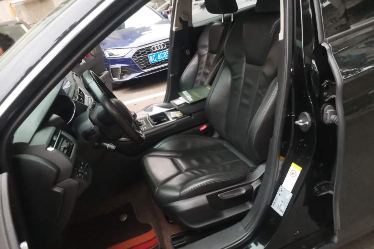 Used Hongqi H5 2022 Classic Model 1.5T DCT Flagship Edition Left Front Seat