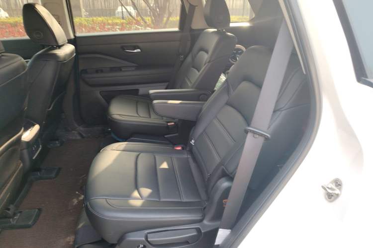 Used Nissan Pathfinder 2024 380 VC-TURBO Two-Wheel Drive Smart Edition 6 Seats
