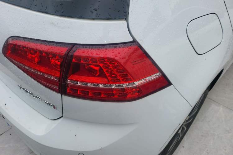Used Volkswagen Golf 2016 230TSI Automatic Luxury Version Right Rear Taillight