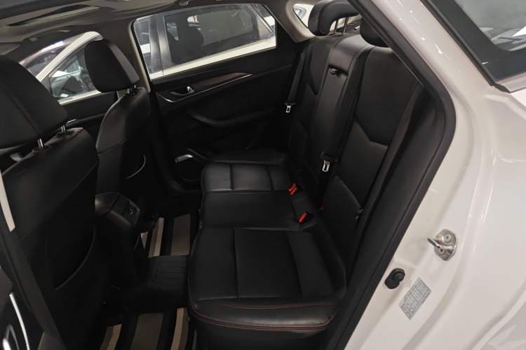 Used Changan Eado 2019 Blue Whale Edition 280T GDI DCT High-Speed Model
