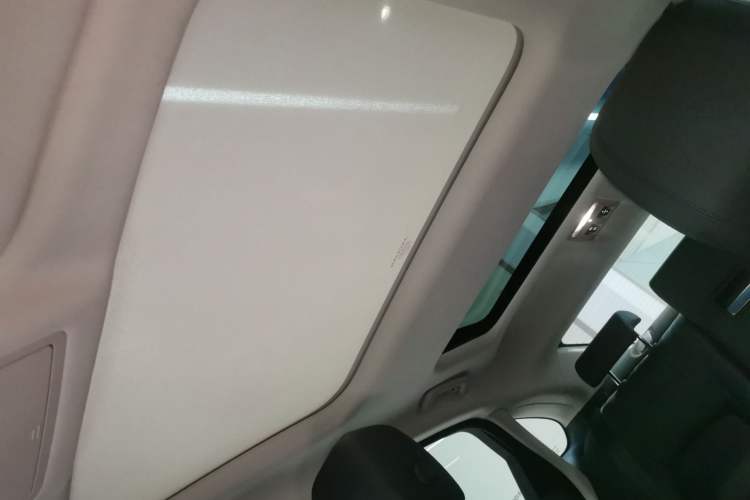 Used Jaguar XFL 2023 XFL 2.0T P200 Two-Wheel-Drive Elite Luxury Edition