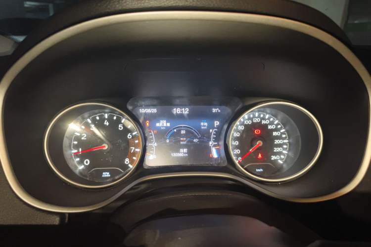Used Jeep Compass 2017 200T Automatic Family Edition Instrument Cluster