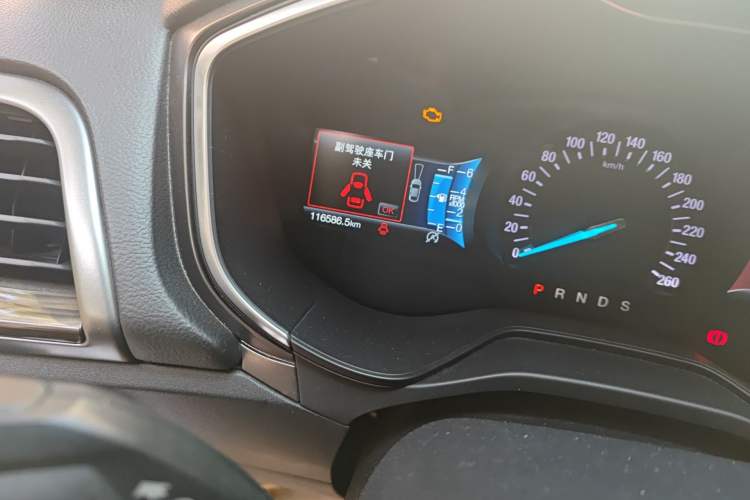 Used Ford Mondeo 2018 EcoBoost 200 Smart Control Luxury Model China VI Standard