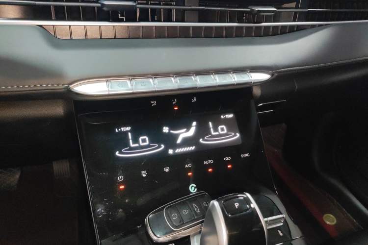 Used Chery Tiggo 8 PLUS 2021 290TGDI DCT Haoting Edition