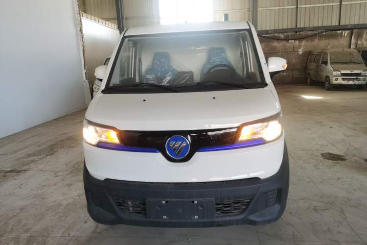 Used Foton Intelligent Blue Elf E7 2024 All-Electric Van Flat Roof 2 Seats EVE Energy 41.86 kWh
