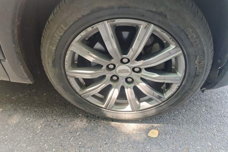 Used Cadillac XT4 2018 28T Two-Wheel-Drive Luxury Model