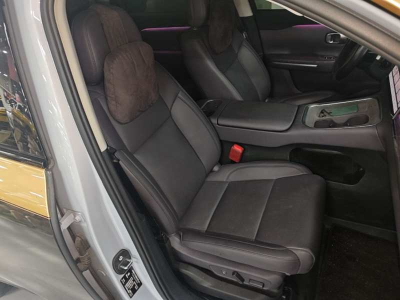 Used Leapmotor C16 2026 Extended-Range 280 LiDAR Zhizun Edition 6 Seats — 24