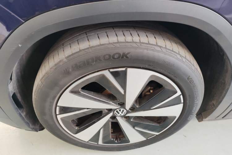 Used Volkswagen ID.6 X 2021 Pro Smart Long-Range Edition Left Front Wheel Hub