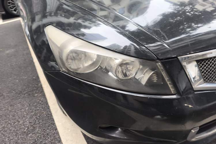 Used Honda Accord 2010 2.4L LX Right Front Headlight