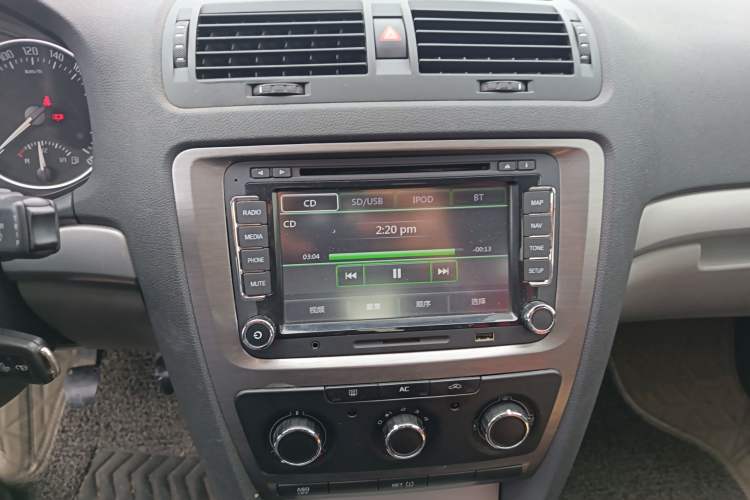 Used Skoda Octavia 2014 1.6L Manual Yijie Edition