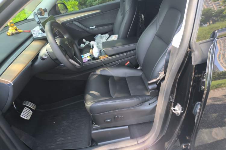 Used Tesla Model Y 2021 Performance High-Performance All-Wheel-Drive Version Left Front Seat