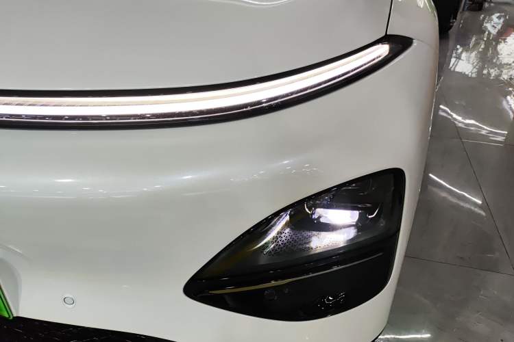 Used XPeng G6 2025 625 Long-Range Max Tech Edition Left Front Headlight