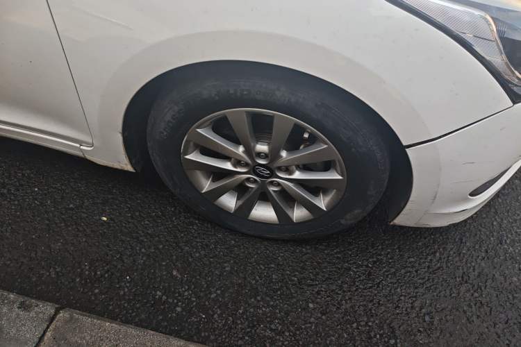 Used Hyundai Mistra 2014 1.8L Automatic Smart GLS
