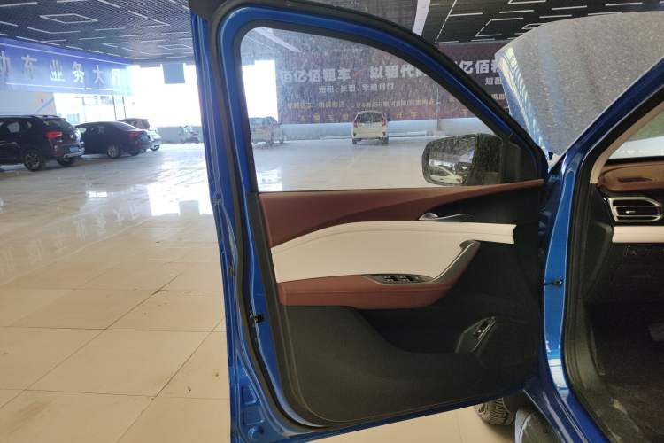 Used SAIC MAXUS Xingji 2023 Starry H 2.0T Automatic Diesel Dual-Turbo All-Wheel Drive Luxury Edition Long Wheelbase