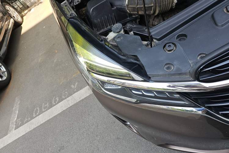 Used Buick GL8 2021 Land Cruiser Executive Class 652T Smart Luxury Model