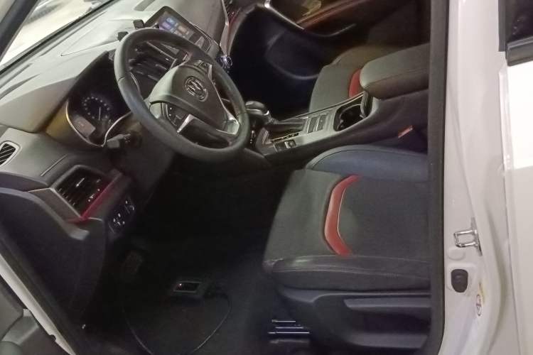 Used CHANGAN CS55 2018 1.5T Automatic Colorful Edition China V Standard