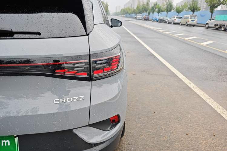 Used Volkswagen ID.4 CROZZ 2022 Long-Range PURE+ Edition
