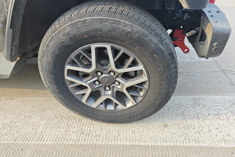 Used Jeep Wrangler New Energy 2021 Four-Door 2.0T 4xe Sahara Right Front Wheel Hub