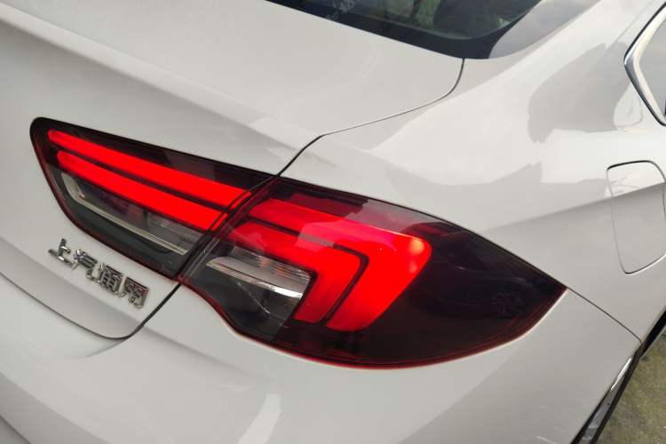 Used Buick Regal 2019 20T Elite Version China VI Standard Right Rear Taillight