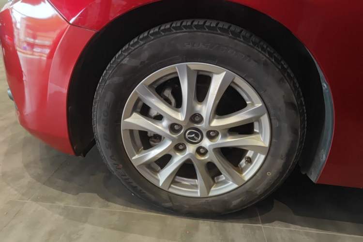 Used Mazda Mazda 3 Axela 2019 Cloud-Controlled Sedan 1.5L Automatic Luxury Model China VI Standard
