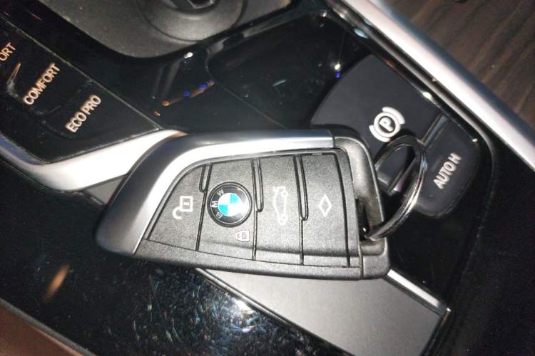 Used BMW X3 2018 xDrive28i Luxury Package China VI Emission Standard Vehicle Key