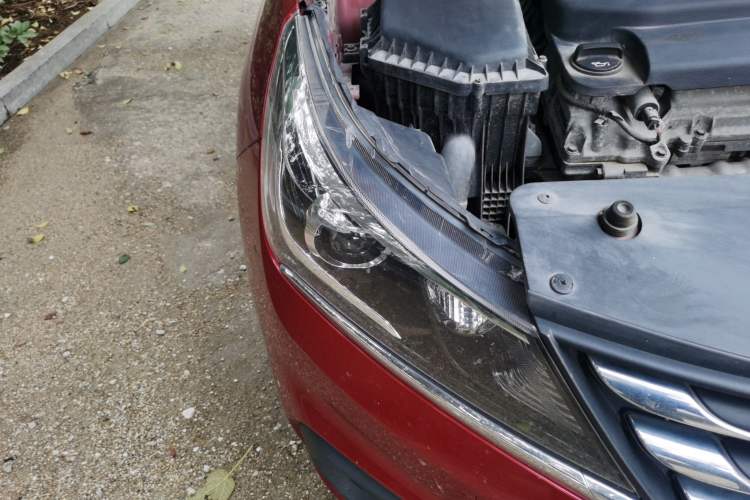 Used Baojun 310 2017 1.5L Automatic Luxury Model Right Front Headlight