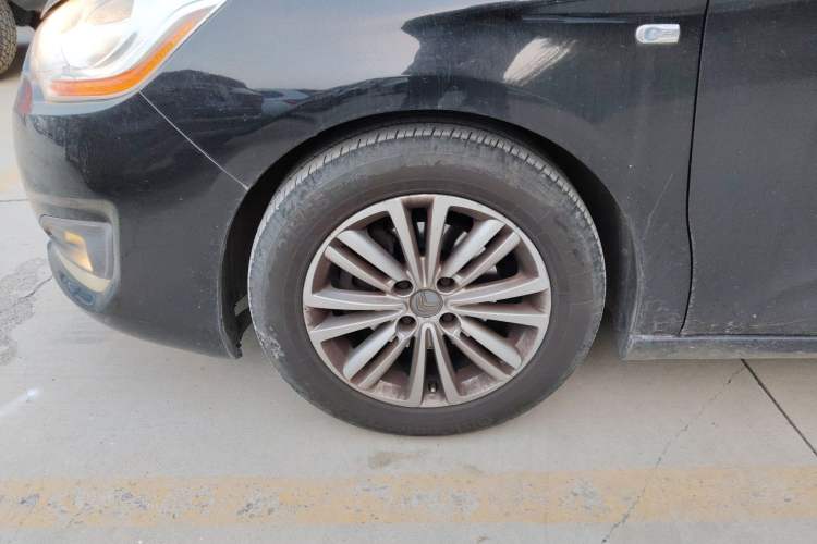 Used Citroen C4L 2013 1.8L Automatic Enjoyment Edition Left Front Wheel Hub