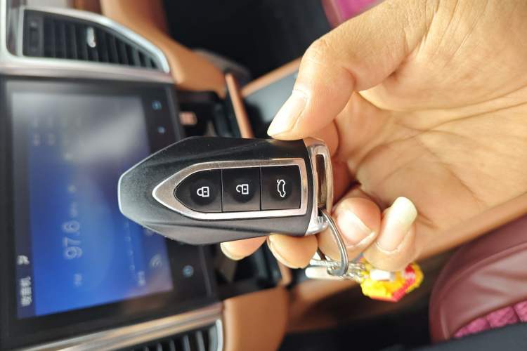 Used Zotye SR9 2017 2.0T Manual "Ultimate Road" Edition Vehicle Key