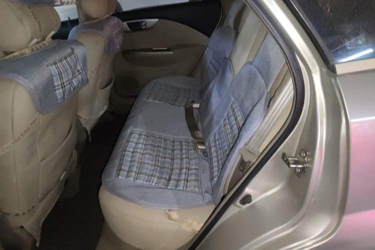 Used Buick Excelle 2011 1.6 LX-MT
