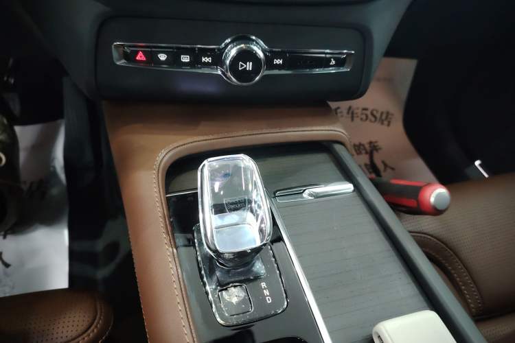 Used Volvo XC90 New Energy 2025 T8 Luxury Prestige 7-Seater