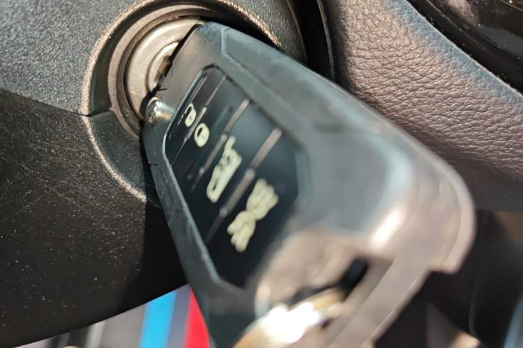 Used Jeep Compass 2017 200T Automatic Enjoyment Version Vehicle Key