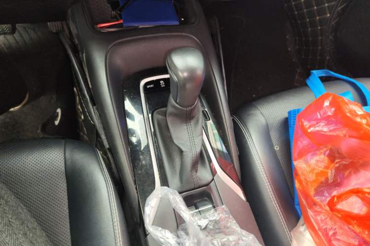 Used Toyota Corolla 2021 1.2T S-CVT Luxury Edition Gear Lever